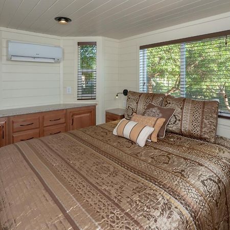 Vines Rv Resort 佩索罗伯斯 外观 照片