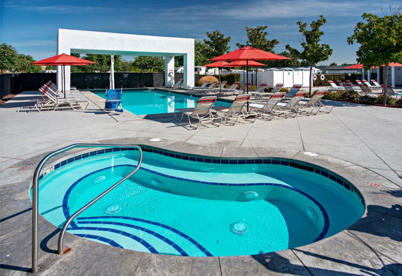 Vines Rv Resort 佩索罗伯斯 外观 照片