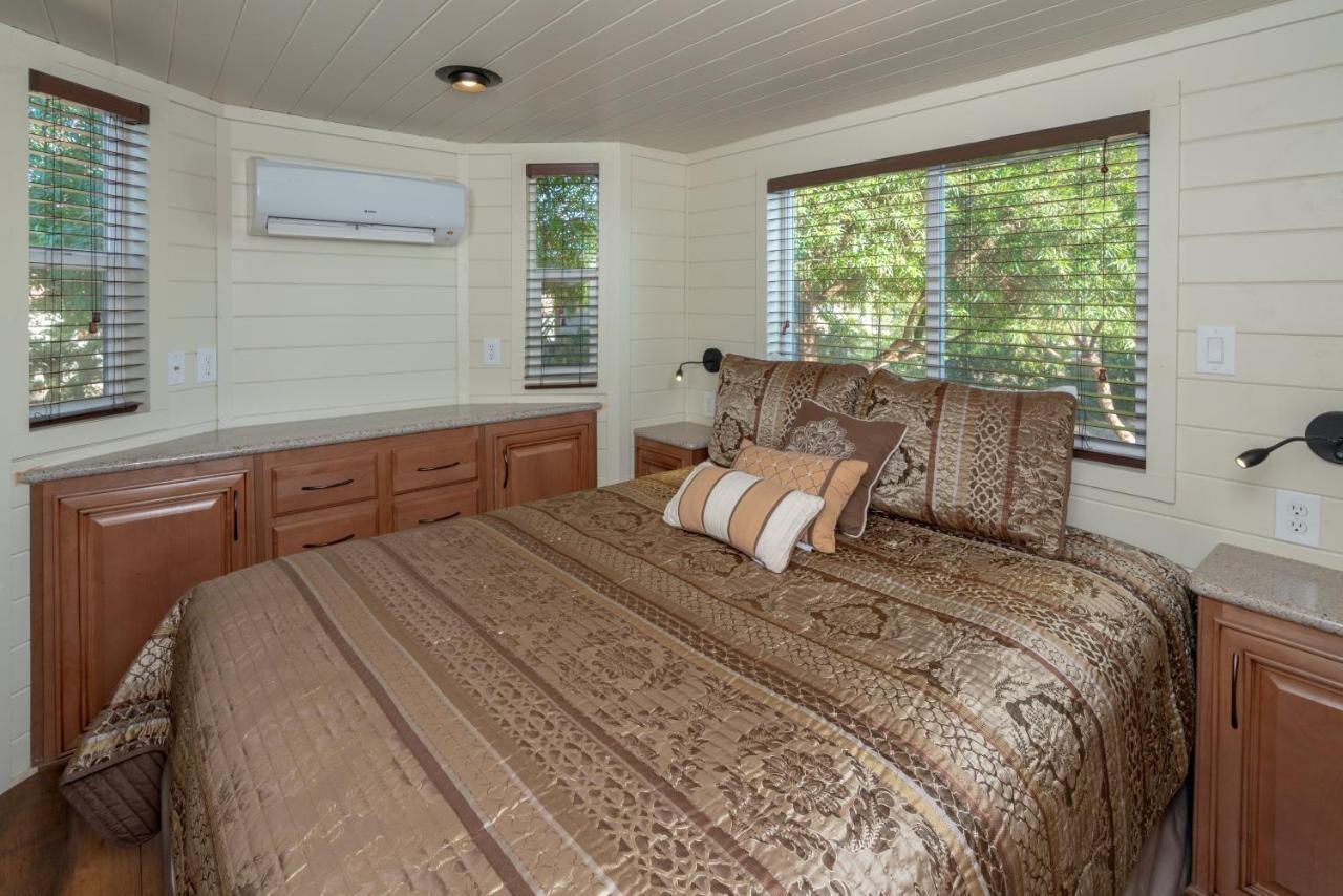 Vines Rv Resort 佩索罗伯斯 外观 照片