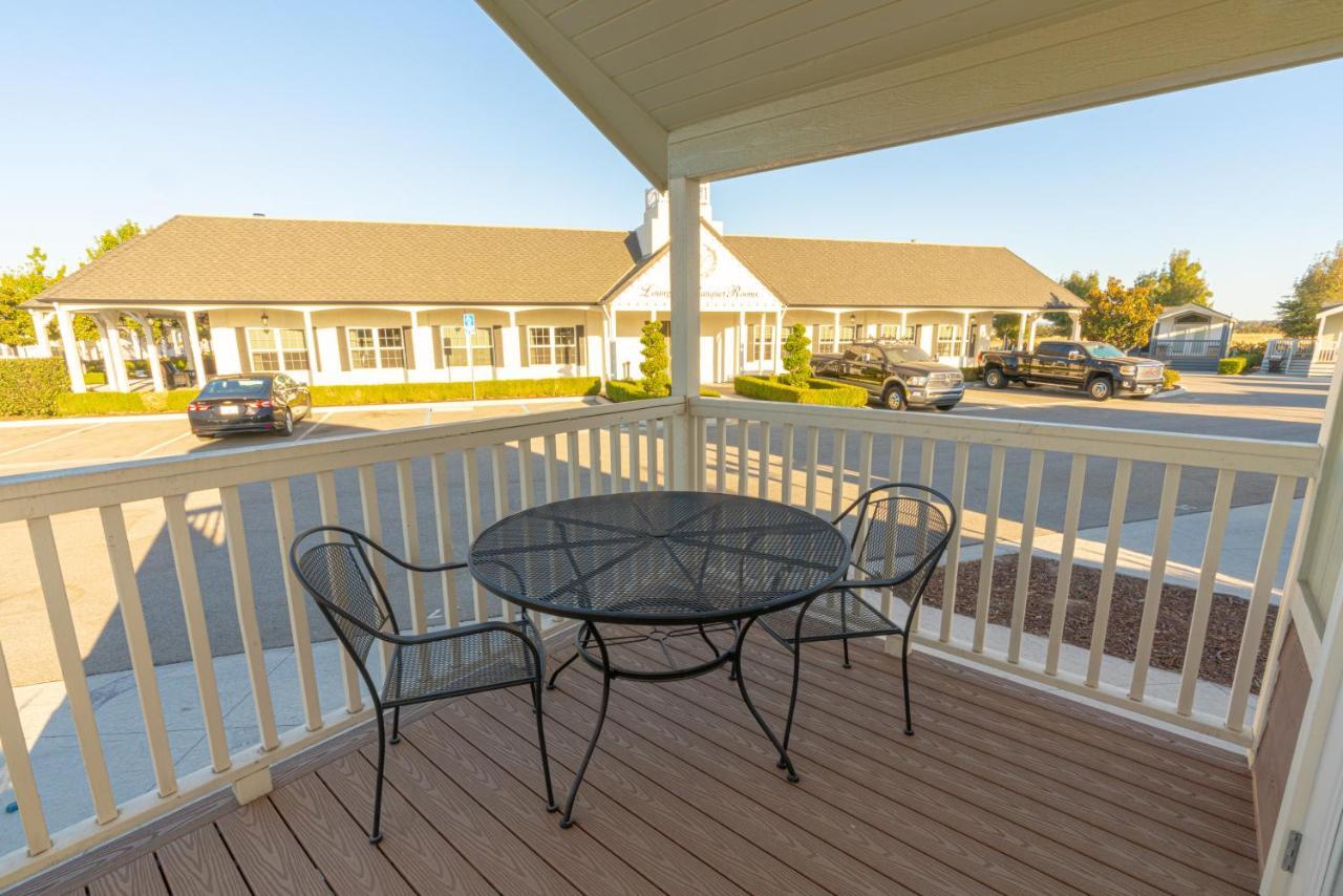 Vines Rv Resort 佩索罗伯斯 外观 照片