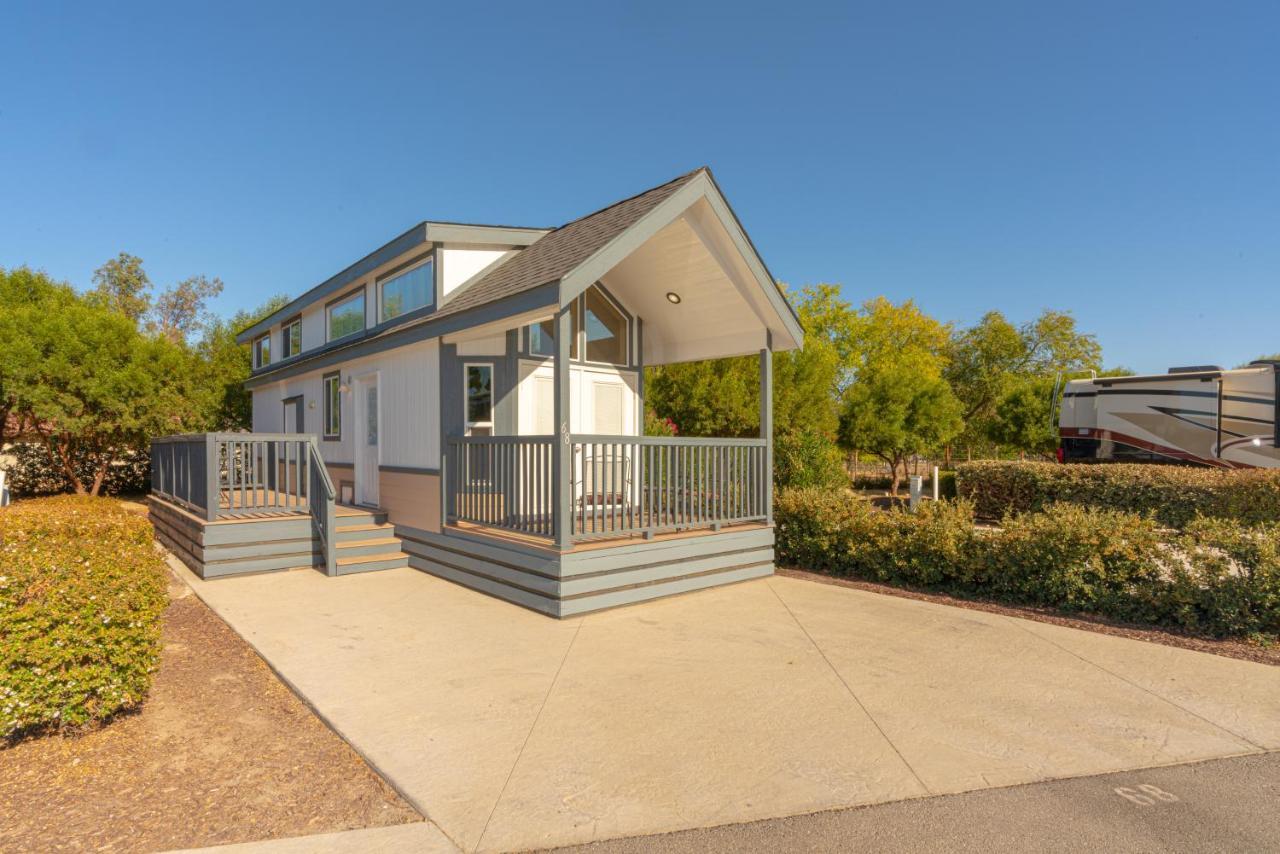 Vines Rv Resort 佩索罗伯斯 外观 照片